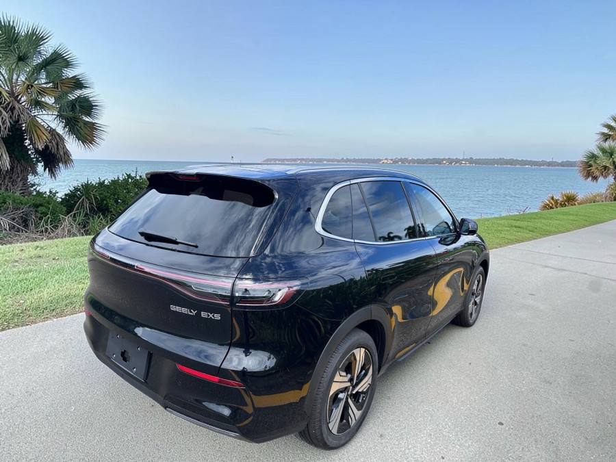 2026 Geely EX5 E245 Inspire Extended Range SUV Image 6