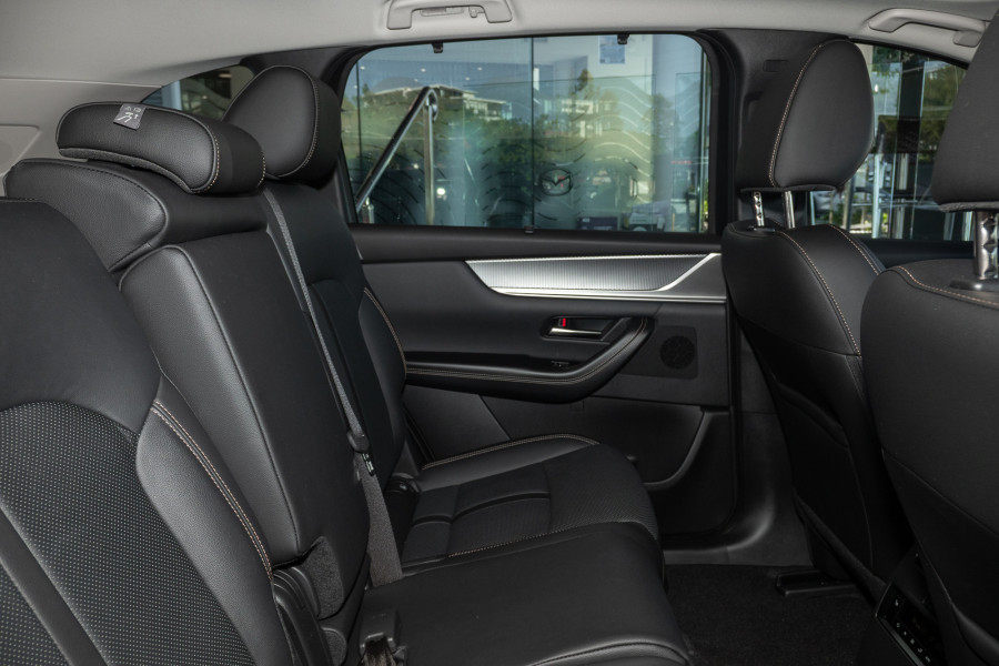 2026 MY25 Mazda CX-70 KJ G50e GT SUV Image 9