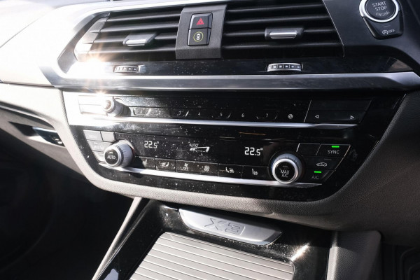 2021 BMW X3 G01 xDrive20d SUV Image 17