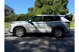 2023 MY24 Mitsubishi Outlander ZM LS SUV