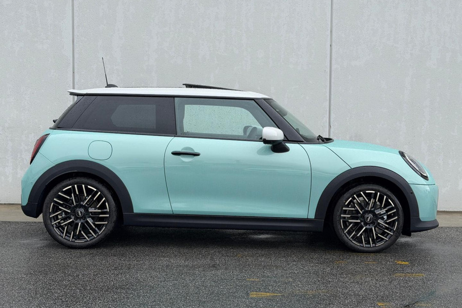 2025 MINI Cooper F65 S Favoured Hatch