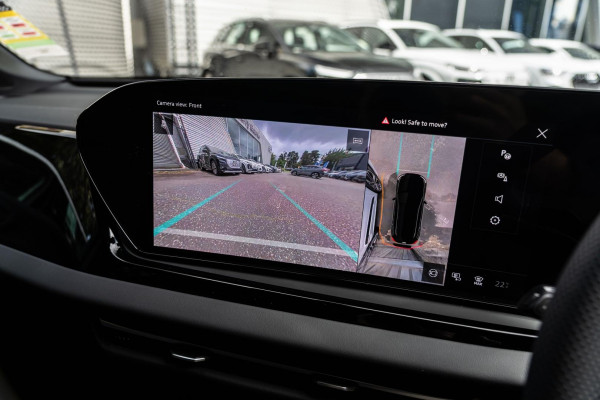2025 Audi A5 B10 e-hybrid S-Line Hatch image 16