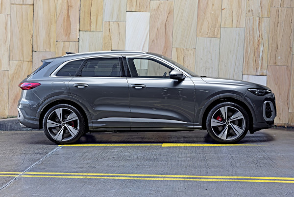 2025 MY26 Audi SQ5 270Kw v6 SUV image 3