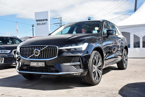 2023 Volvo XC60  Ultimate B5 Bright SUV Image 4