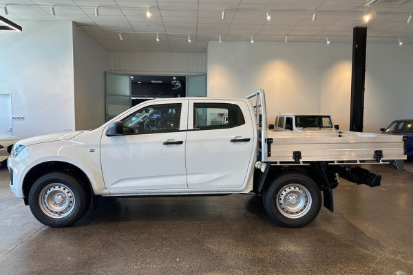 2026 MY25.5 Isuzu D-MAX RG SX High Ride Cab Chassis Image 5
