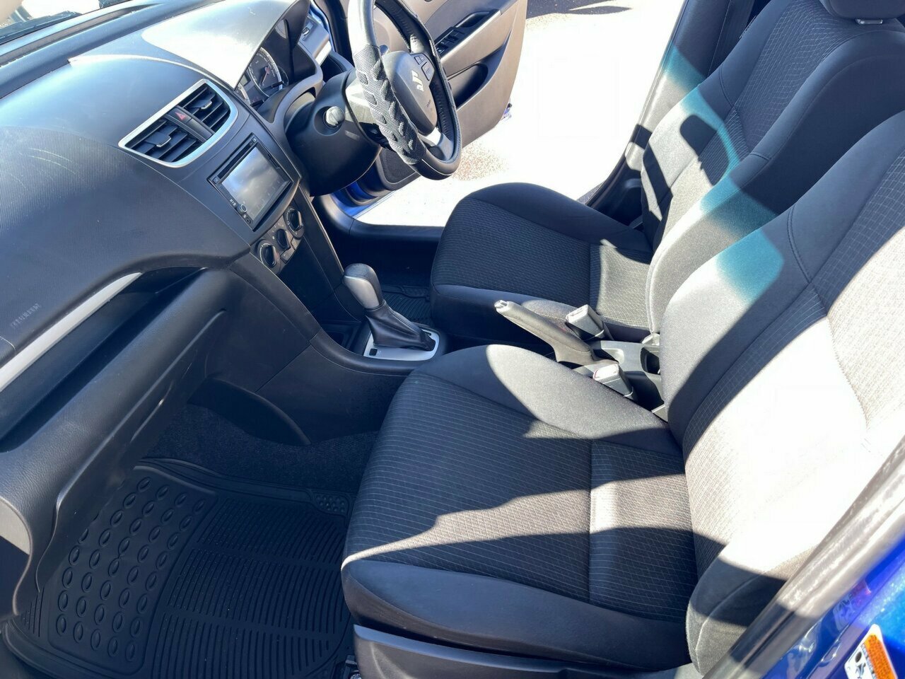 2015 Suzuki Swift FZ MY15 GL Navigator Hatch Image 23