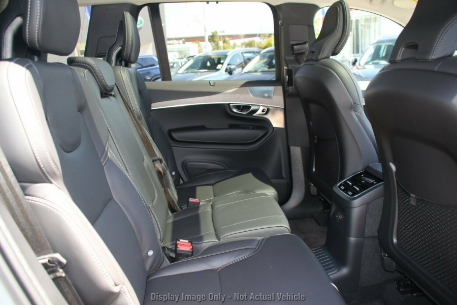 2024 MY25 Volvo XC90 L Series Ultra T8 Plug-In Hybrid SUV Image 8