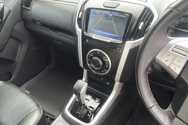 2021 Isuzu MU-X RJ LS-T SUV Image 13