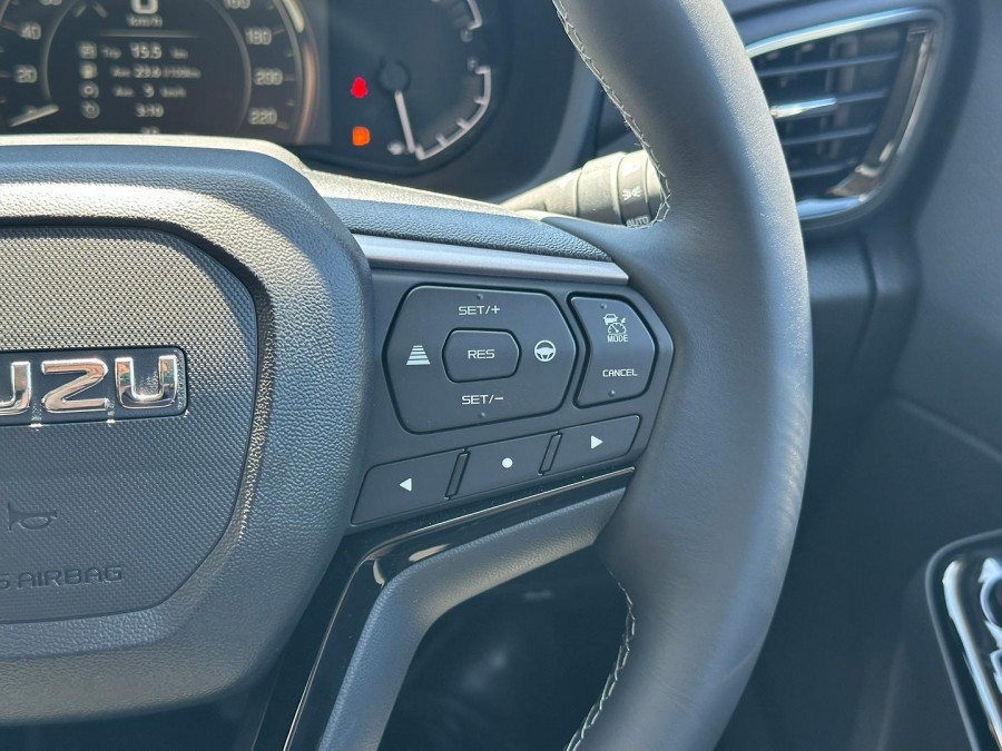 2026 MY25.5 Isuzu MU-X RJ LS-U SUV Image 12