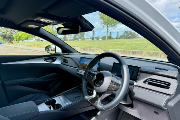 2026 BYD Seal 6  Premium Wagon Image 9
