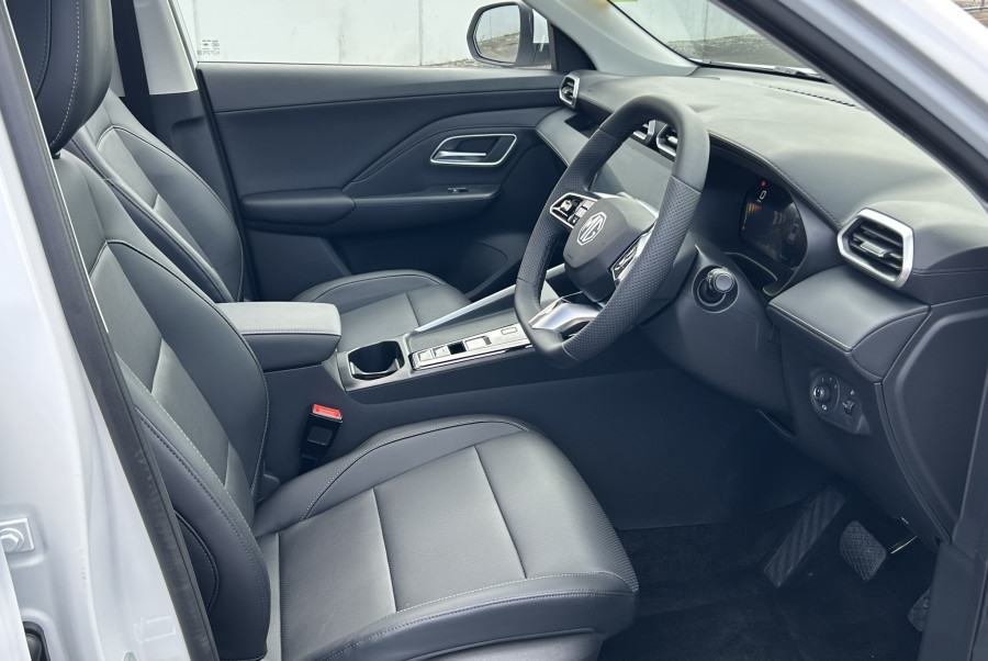 2025 MG ZS Essence SUV Image 10