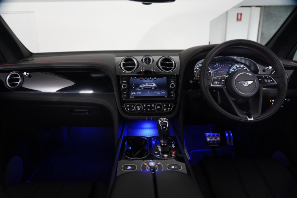 2018 Bentley Bentayga W12 Seven Seat SUV Image 28