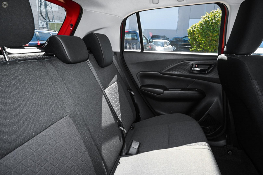 2025 Suzuki Swift UZ Hybrid Plus Hatch Image 8
