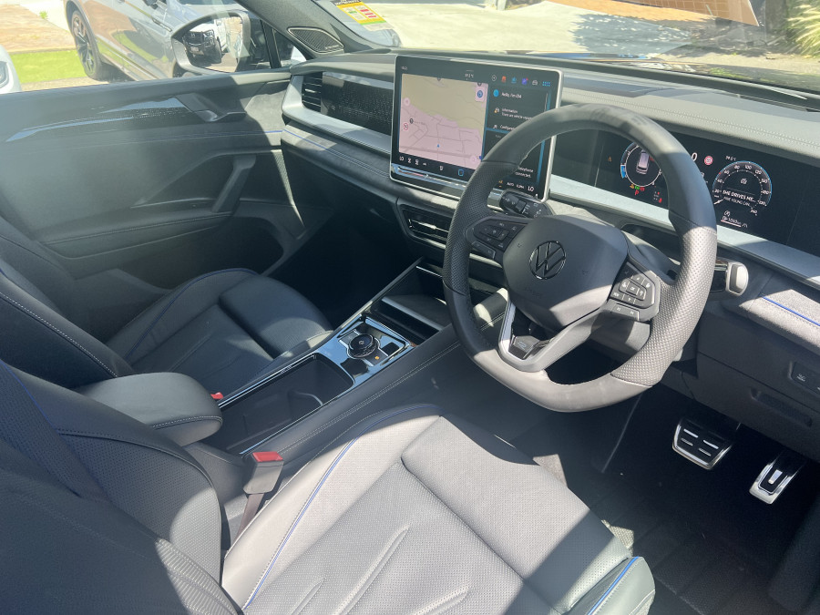 2026 Volkswagen Tayron R4 195TSI R-Line SUV Image 12