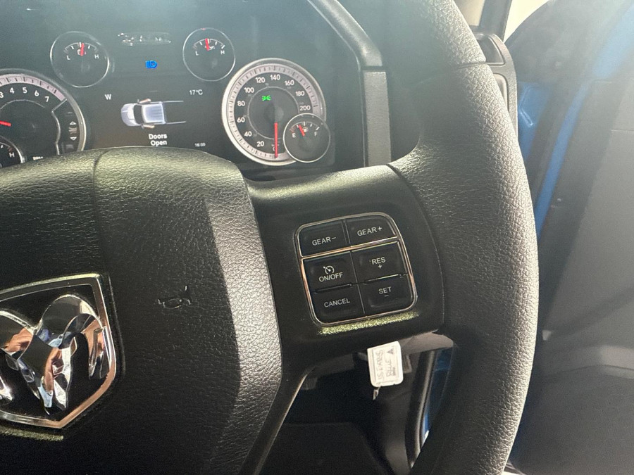 2022 Ram 1500 DS Express Ute Image 14