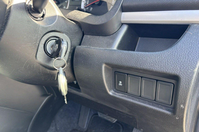 2014 Suzuki Swift FZ GL Hatch Image 15