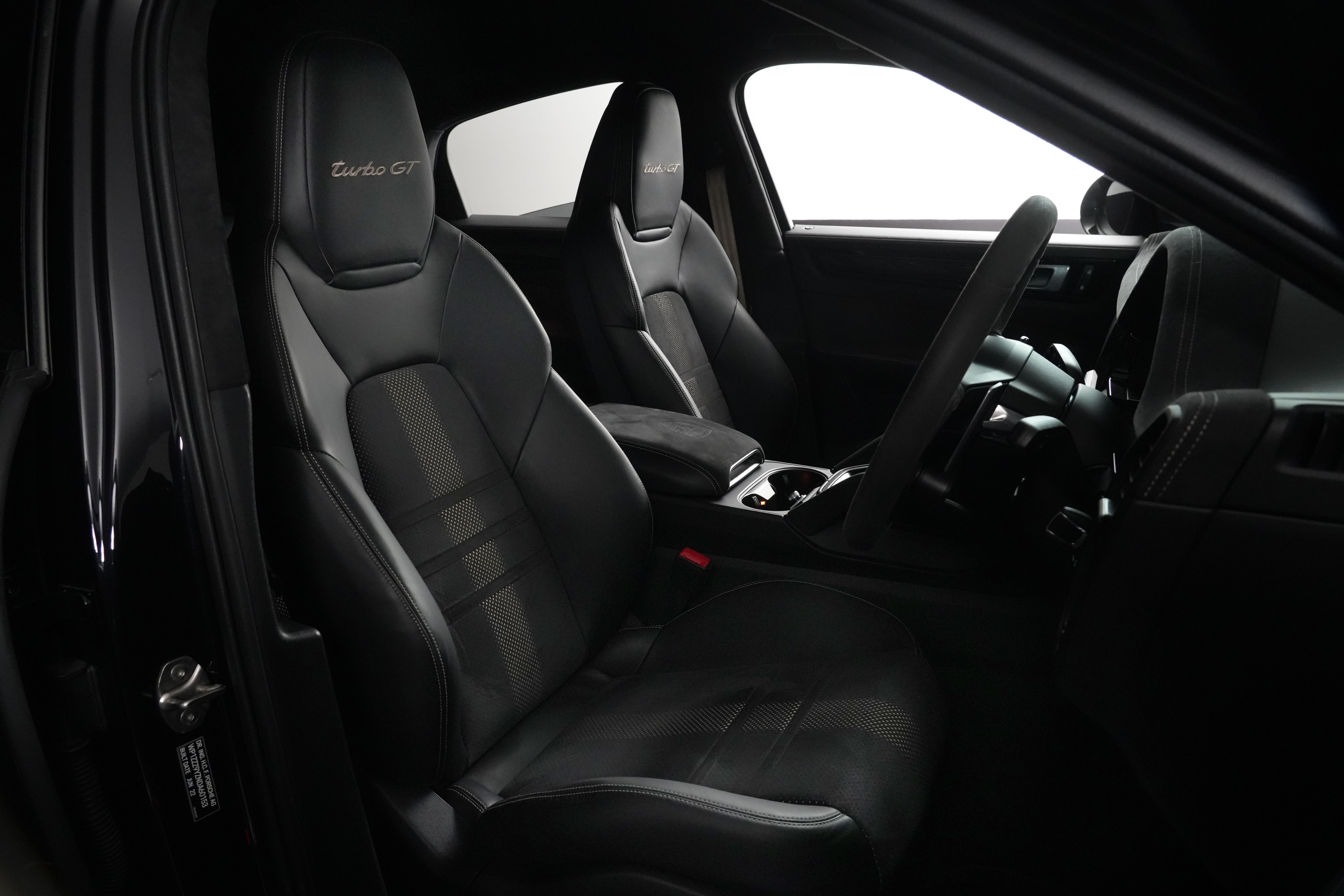 2022 Porsche Cayenne Turbo GT Coupe Image 37