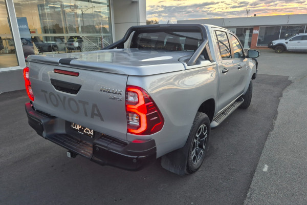 2024 Toyota HiLux GUN126R SR5 48V Ute Image 13