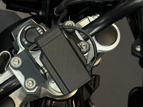 2026 BMW F 800 GS Triple Black F 800 image 10