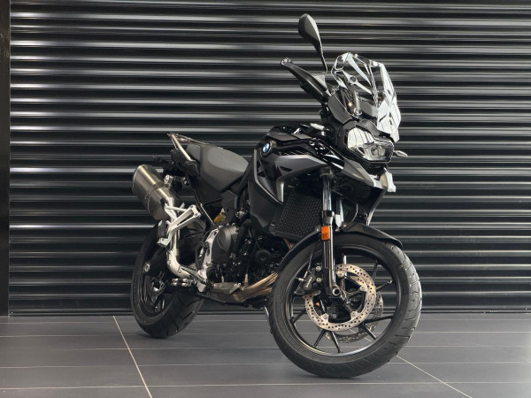 2026 BMW F 800 GS Triple Black F 800 image 2