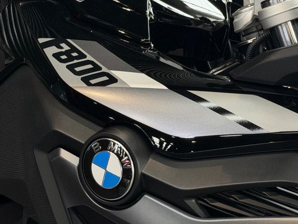 2026 BMW F 800 GS Triple Black F 800 image 4