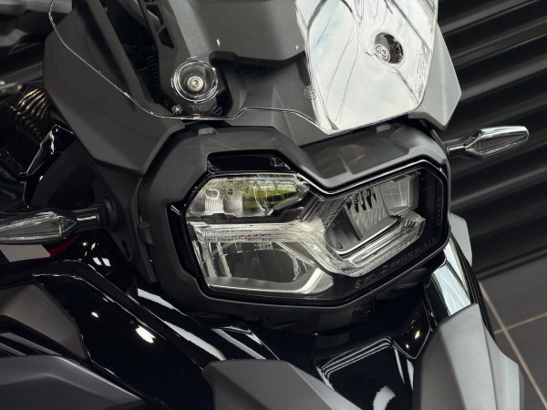 2026 BMW F 800 GS Triple Black F 800 image 5