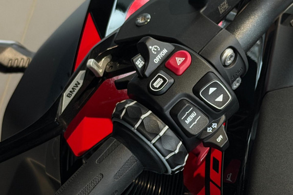 2026 BMW R 1300 R Option 719 R 1300