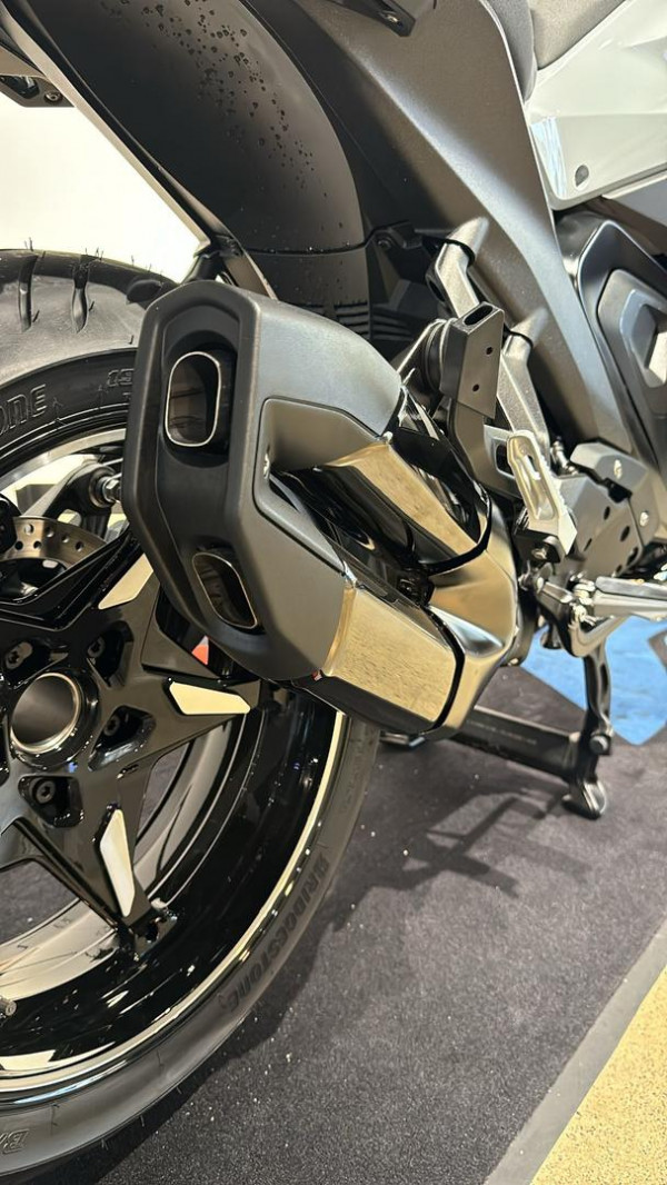 2026 BMW R 1300 RS Option 719 R 1300 image 17