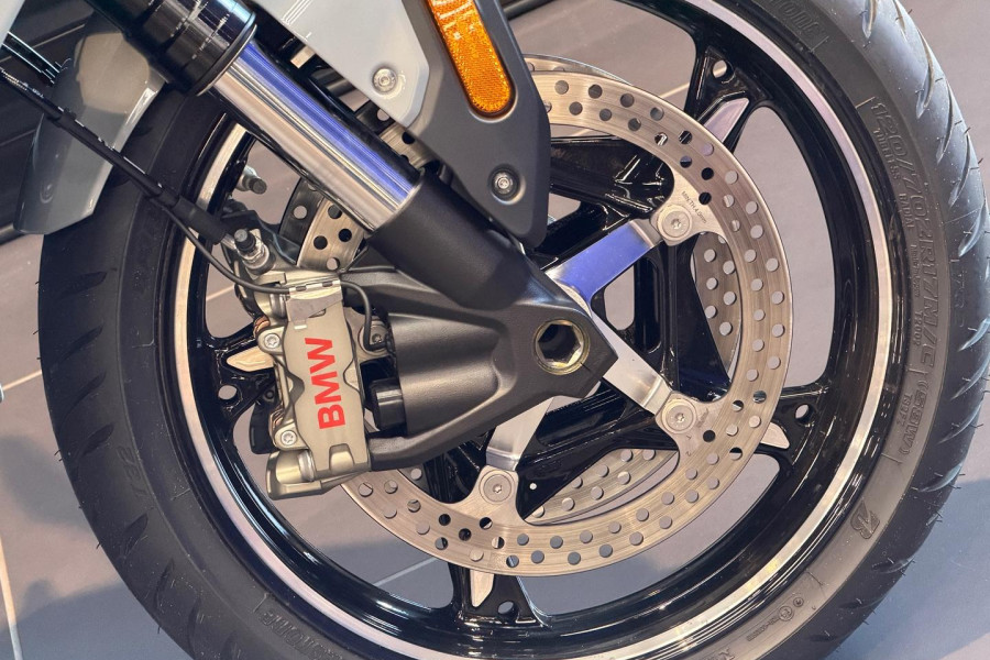 2026 BMW R 1300 RS Option 719 R 1300