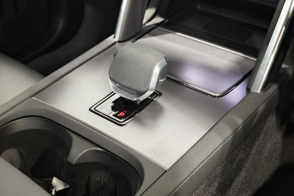 2024 MY25 Land Rover Discovery Sport L550 P300e Dynamic SE SUV Image 14