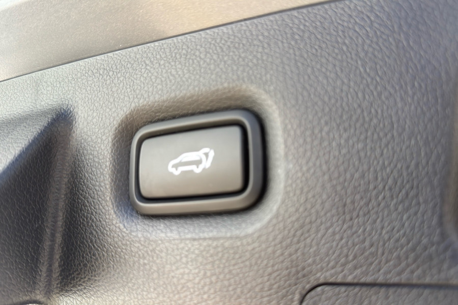 2023 Hyundai Santa Fe TM.V4 Highlander SUV