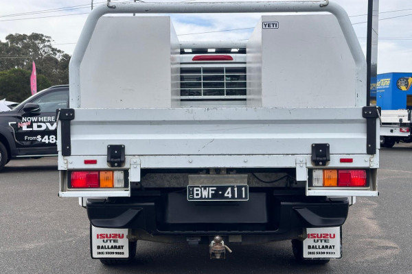 2022 Isuzu D-MAX RG SX High Ride Cab Chassis Image 8