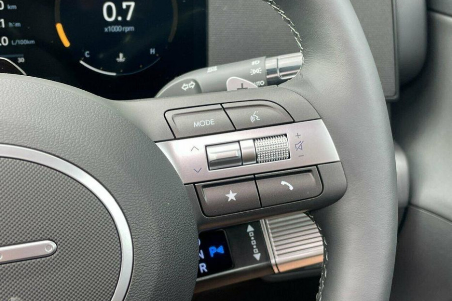 2025 Hyundai KONA SX2.V2 PREMIUM SUV Image 17