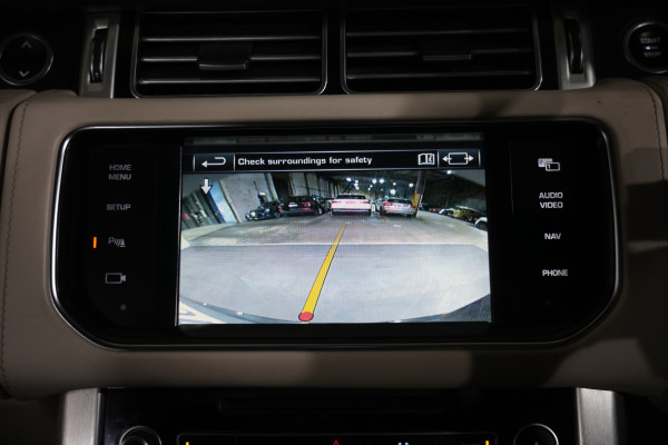 2014 Land Rover Range Rover Autobiography SUV image 21