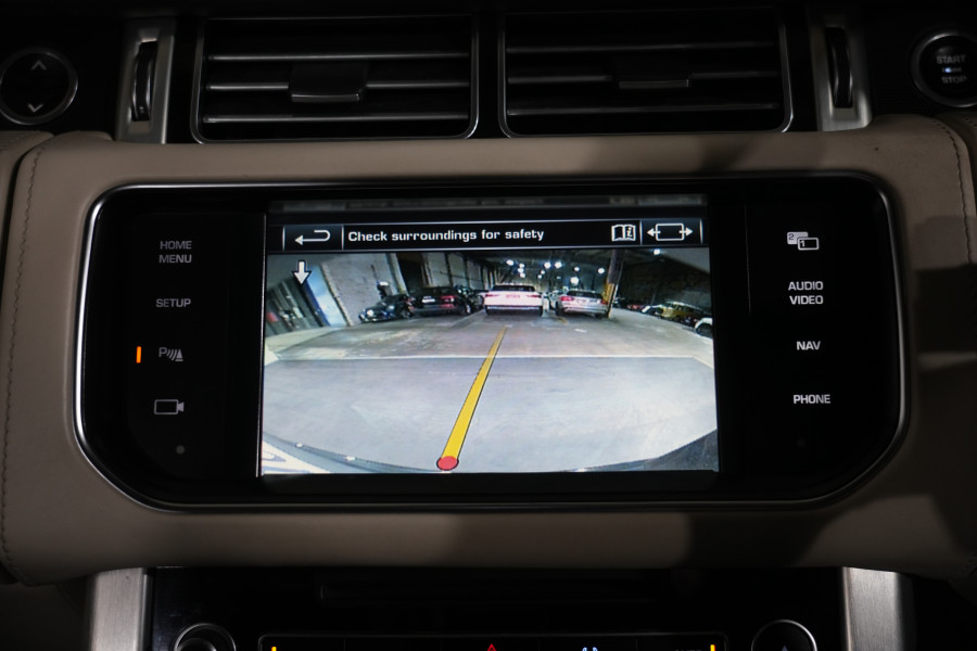 2014 Land Rover Range Rover Autobiography SUV Image 21