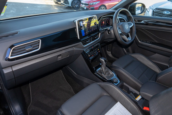 2025 Volkswagen T-Roc D11 140TSI R-Line SUV image 8