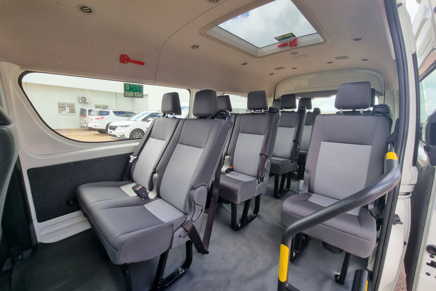 2022 Toyota HiAce GDH322R Commuter Bus Image 10
