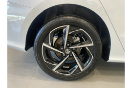 2024 MG MG5 AP32 Essence Sedan