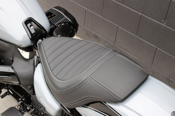 2025 BMW R 18 Blacked Out R 18