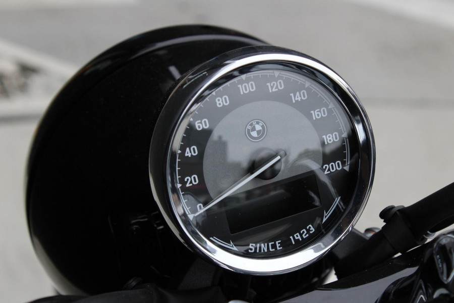 2025 BMW R 18 Blacked Out R 18