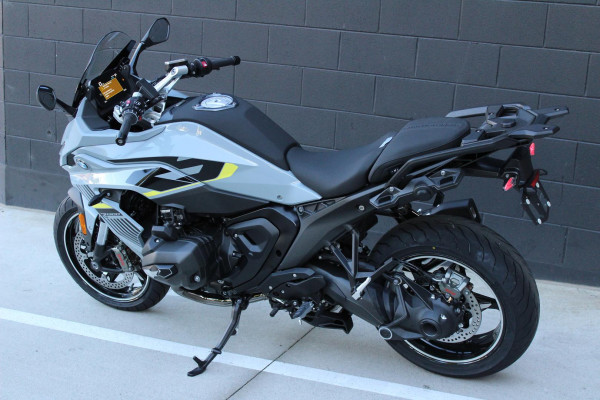 2025 MY26 BMW R 1300 RS Option 719 R 1300