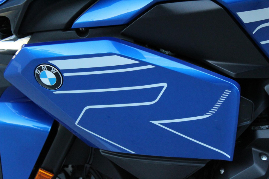 2025 MY26 BMW R 1300 RT Impulse R 1300