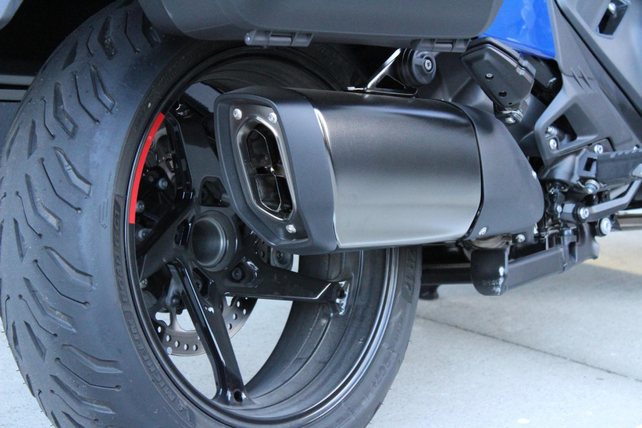 2025 MY26 BMW R 1300 RT Impulse R 1300