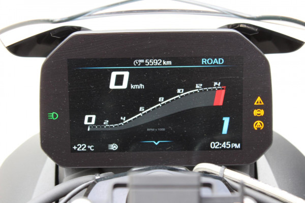 2025 BMW M 1000 R M Competition Package M 1000 image 9