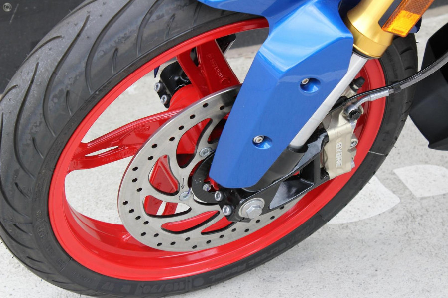 2025 BMW G 310 R G 310