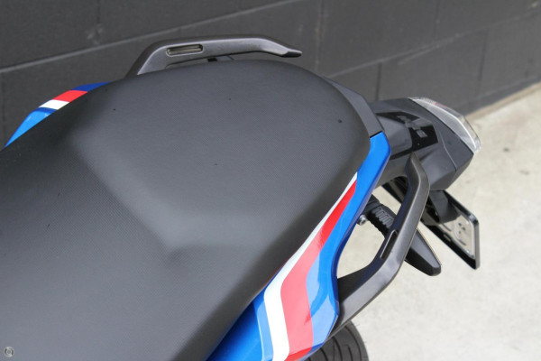 2025 BMW G 310 R G 310 image 9