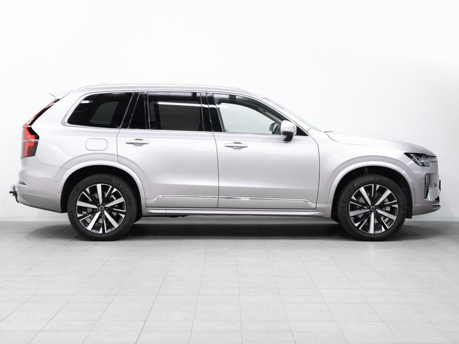 2026 Volvo XC90 L Series B5 AWD Plus SUV Image 3