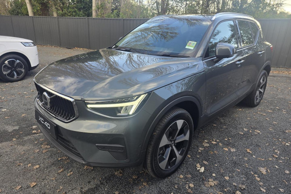 2026 Volvo XC40 XZ Plus B4 SUV Image 4