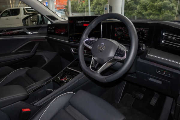 2025 MY26 Volkswagen Tiguan CT R SUV Image 10