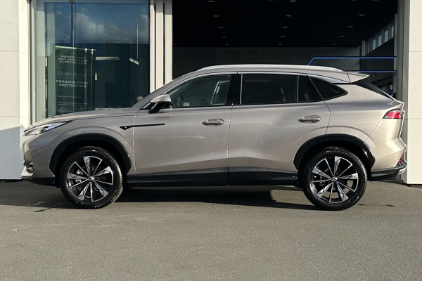 2025 MG HS AS33 Essence SUV Image 3
